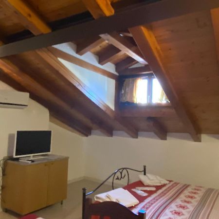 Apartments Il Delfino Aoste Extérieur photo