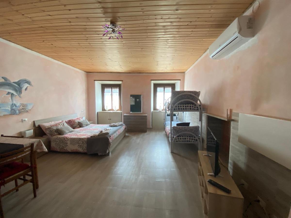 Apartments Il Delfino Aoste Extérieur photo