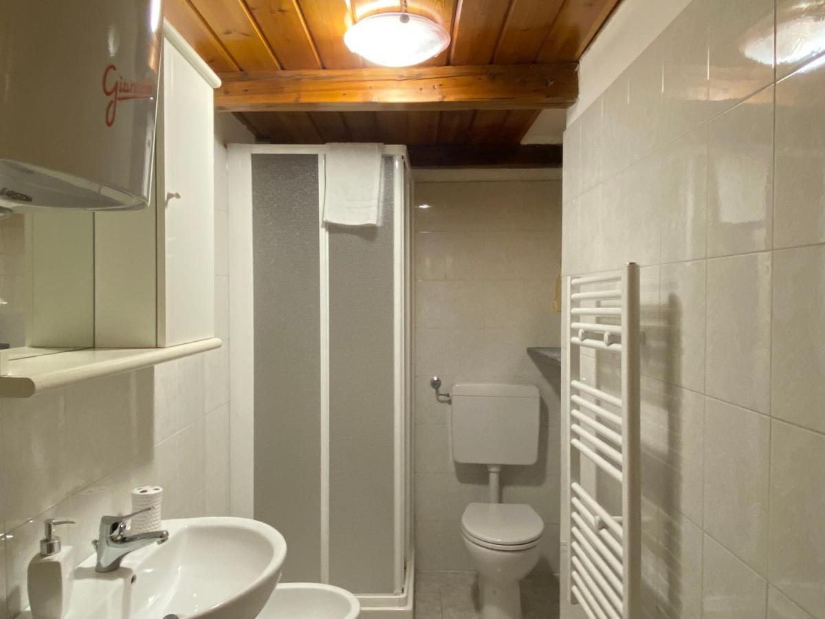 Apartments Il Delfino Aoste Extérieur photo